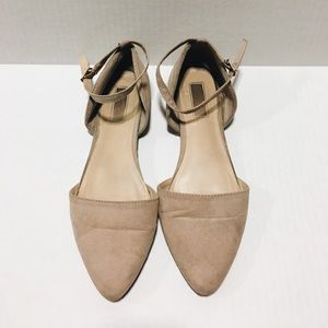 Cute nude Flats